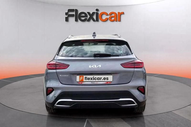 Usado Kia XCeed 160 CV (117 kW) 2023 Gris SUV