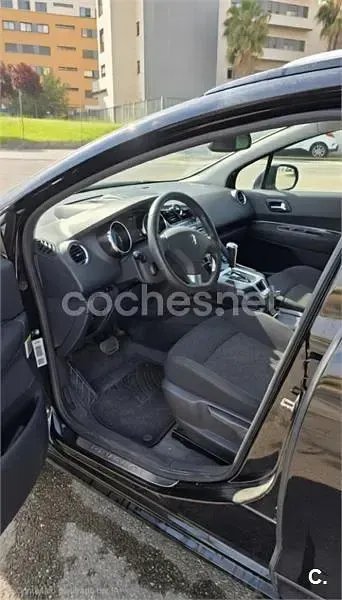 Usado Peugeot 5008 Sport 163 CV (119 kW) 2011 Negro Monovolumen