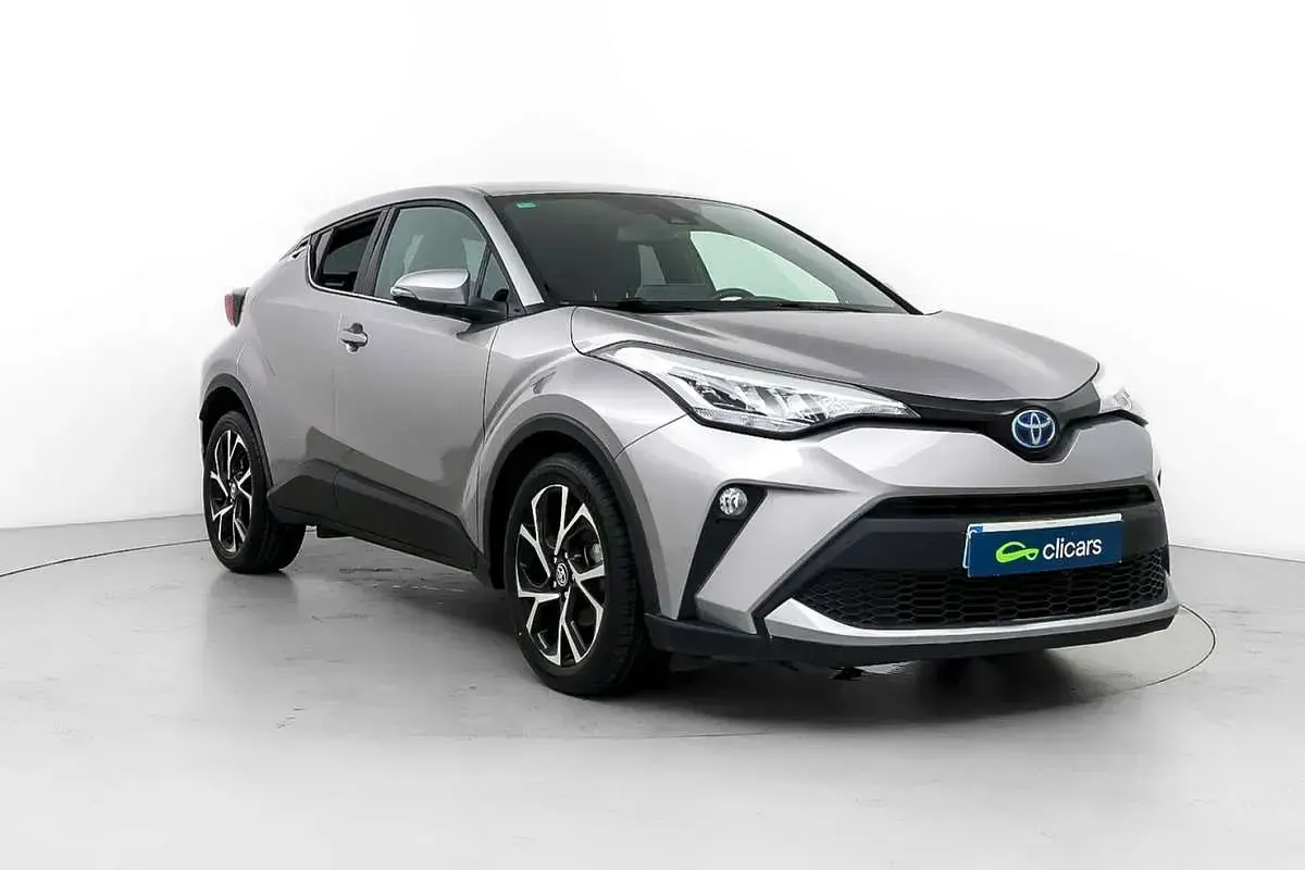 Usado Toyota C-HR Advance 98 CV (72 kW) 2021 Plateado SUV