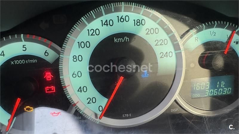 Negro Usado 2007 Toyota Corolla Verso Sport Monovolumen | 3900 € (Precio justo) - Imagen 1/4