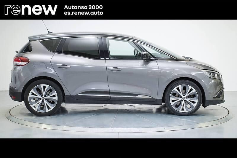 Usado Renault Scénic Zen 140 CV (102 kW) 2019 Marrón Monovolumen