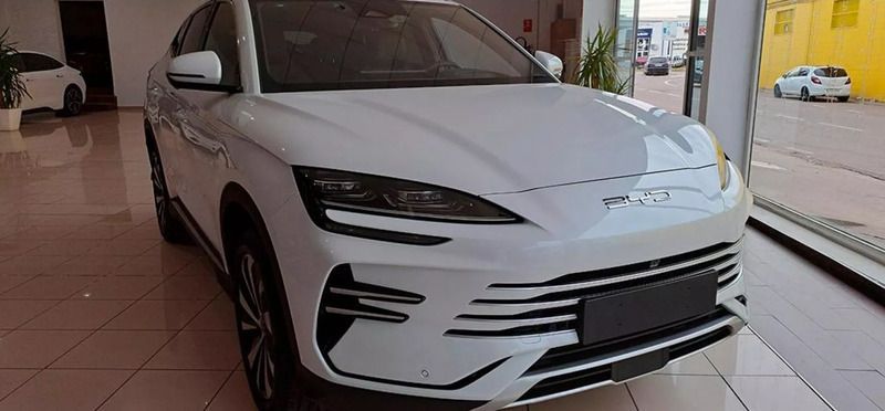 Snow white Usado 2025 BYD Seal U Boost SUV | 31.500 € (Precio justo) - Imagen 1/4