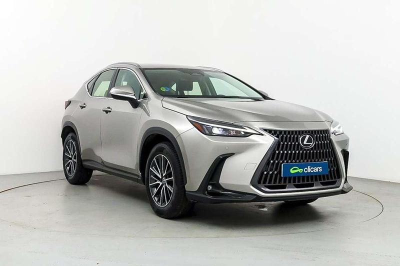 Usado Lexus NX300h Business Edition 197 CV (144 kW) 2022 Gris SUV