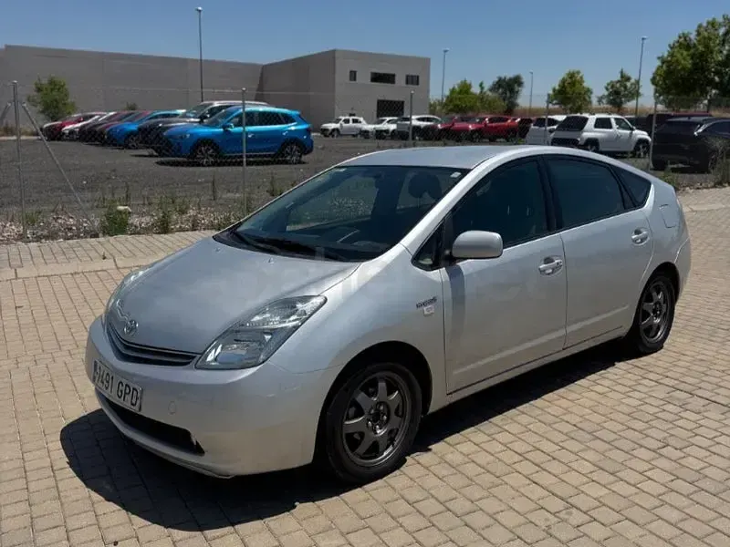 Usado Toyota Prius Sol 112 CV (82 kW) 2009 Gris / plata Utilitario