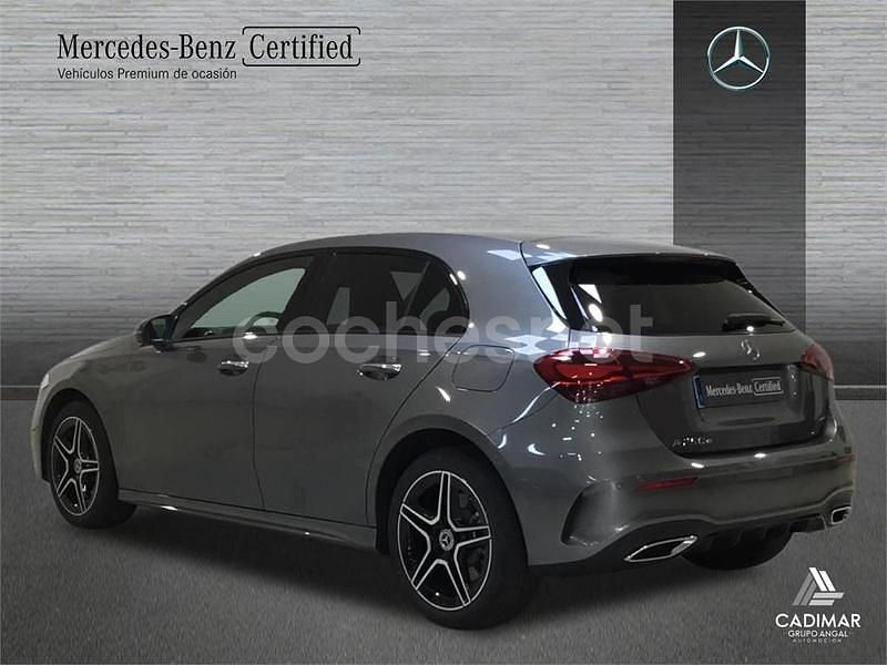 Usado Mercedes A250 AMG line 218 CV (160 kW) 2024 Gris montaña Berlina