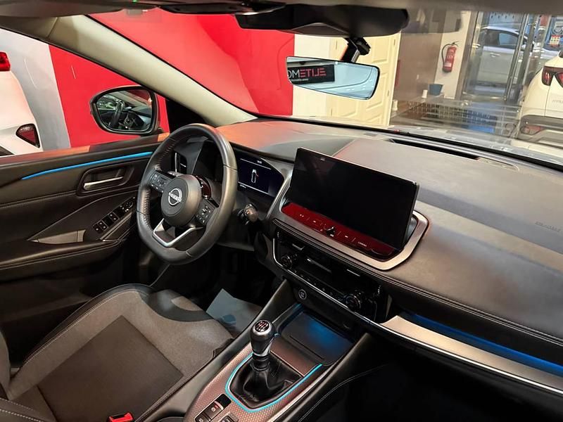 Usado Nissan Qashqai N-Connecta 140 CV (102 kW) 2024 Gris SUV