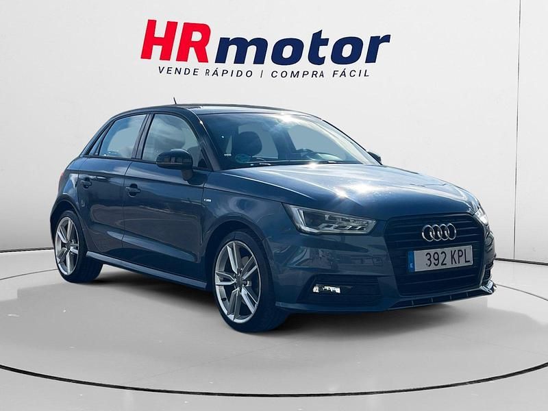 Negro Usado 2018 Audi A1 Sportback Attraction Utilitario | 14.010 € (Un poco caro) - Imagen 1/4