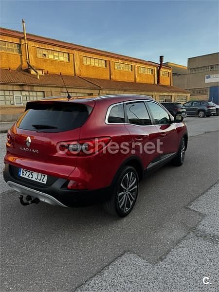 Usado Renault Kadjar Zen 130 CV (95 kW) 2015 Rojo SUV