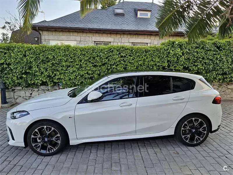 Usado BMW 120 Comfort Edition 190 CV (139 kW) 2025 Blanco Utilitario