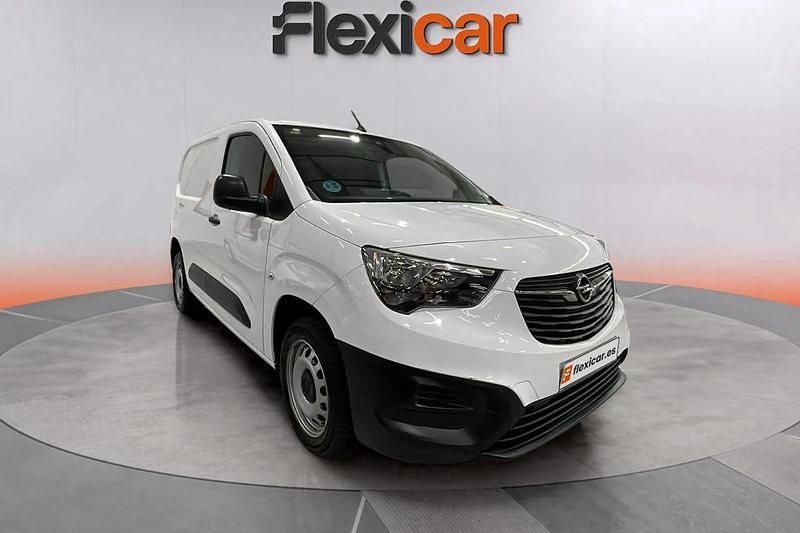 Usado Opel Combo Edition 102 CV (75 kW) 2022 Blanco Monovolumen