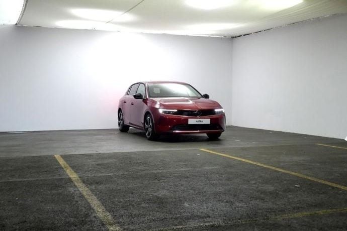 Usado Opel Astra Elegance 130 CV (95 kW) 2023