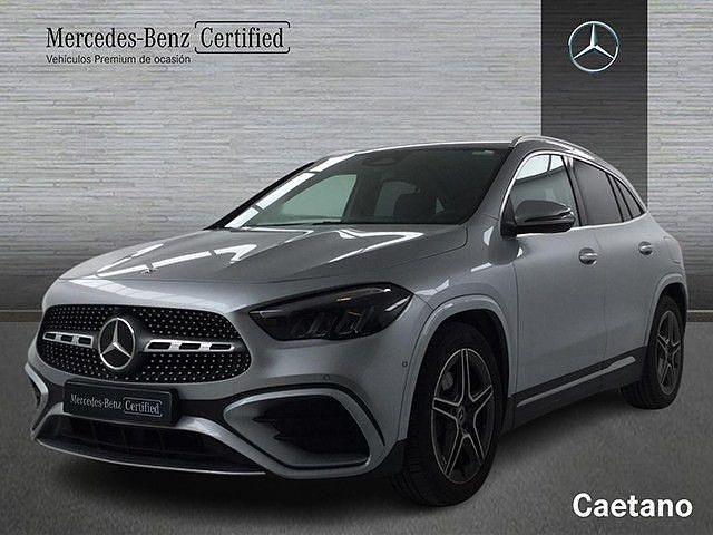 Usado Mercedes GLA200 AMG line 163 CV (119 kW) 2026 Plata hightech SUV