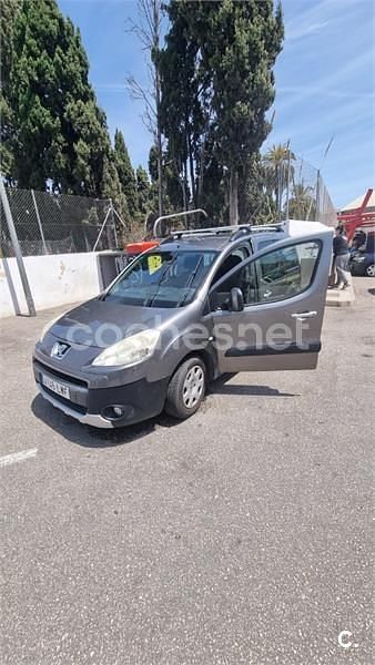 Marrón Usado 2012 Peugeot Partner Tepee Outdoor Monovolumen | 7800 € (Precio justo) - Imagen 1/4
