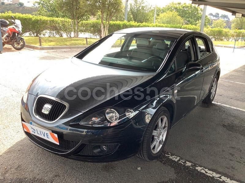 Negro Usado 2007 Seat Leon Stylance Berlina | 6990 € (Precio justo) - Imagen 1/4