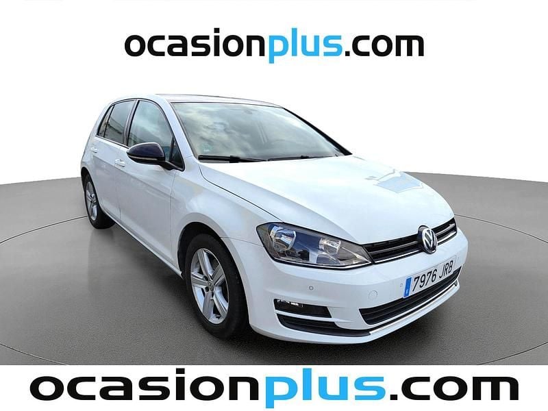 Käytetty VW Golf VII Advance 110 HP (80 kW) 2016 Valkoinen Viistoperä