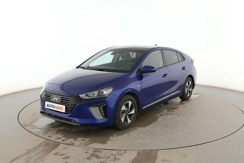 Usado Hyundai Ioniq 141 CV (103 kW) 2019 Azul Utilitario