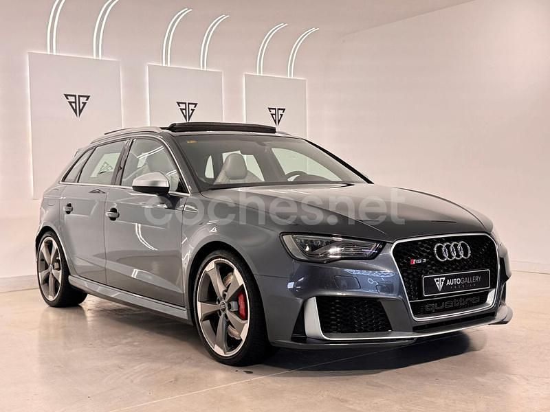 Usado Audi RS3 Advanced 367 CV (269 kW) 2016 Gris / plata Berlina