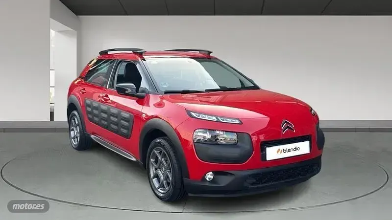 Usado Citroën C4 Feel 82 CV (60 kW) 2015 Rojo SUV