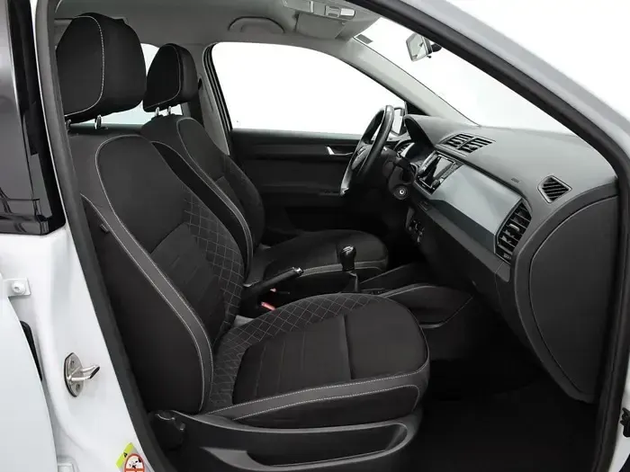 Usado Skoda Fabia Ambition 60 CV (44 kW) 2020 Blanco Utilitario