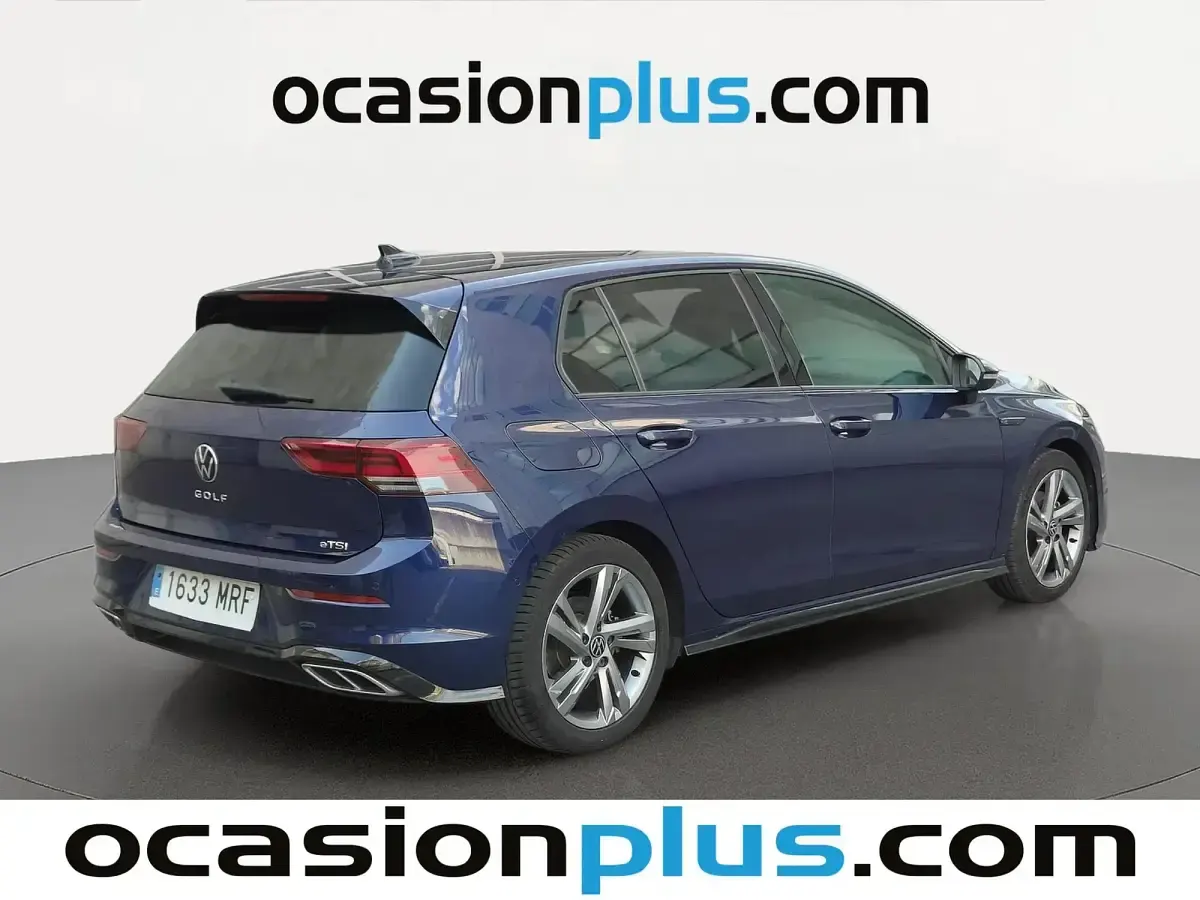 Usado VW Golf VIII R-line 150 CV (110 kW) 2024 Azul