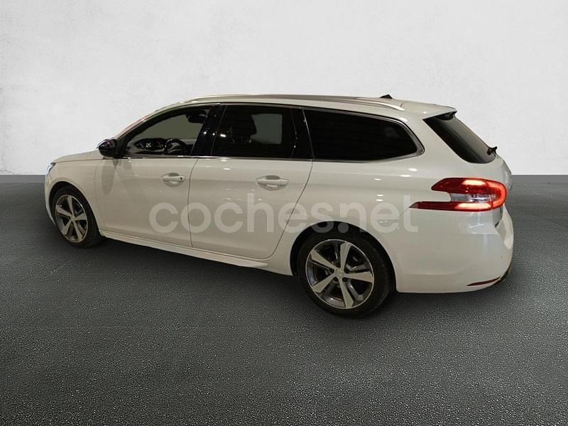 Usado Peugeot 308 SW Allure 130 CV (95 kW) 2015 Blanco Familiar