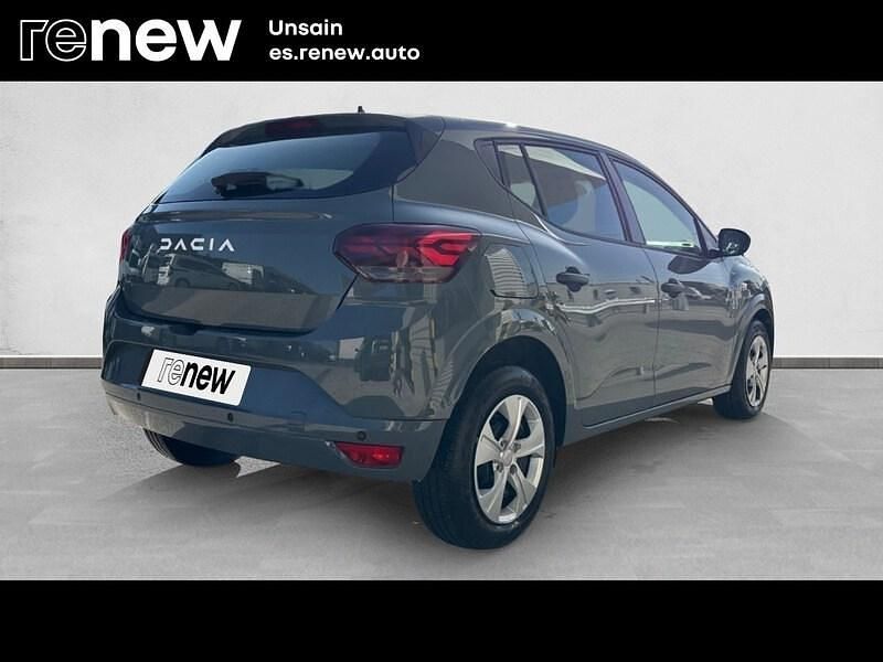 Usado Dacia Sandero Essentiel 90 CV (66 kW) 2024 Gris Berlina