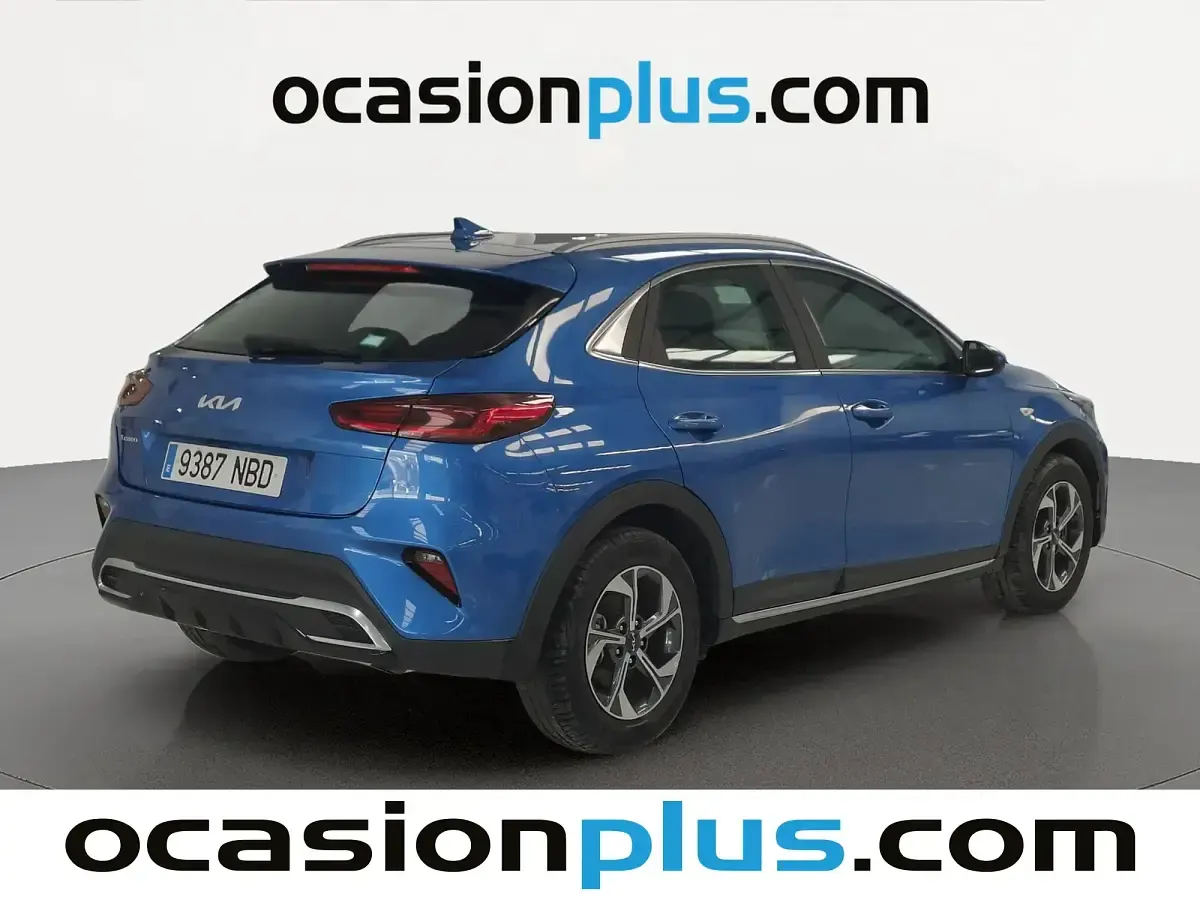 Usado Kia XCeed 100 CV (73 kW) 2025 Azul SUV
