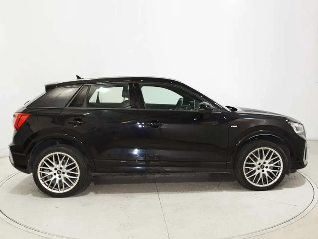 Usado Audi Q2 150 CV (110 kW) 2025 Negro SUV