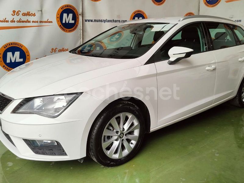Usado Seat Leon Style 115 CV (84 kW) 2020 Blanco Familiar