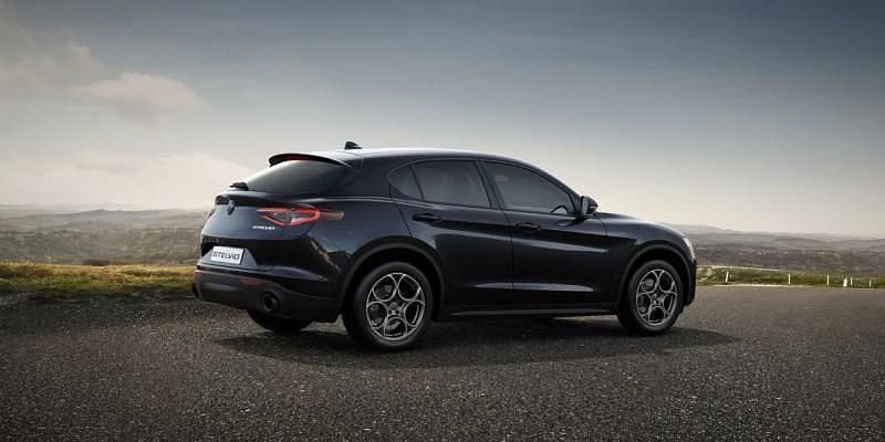 Nuevo Alfa Romeo Stelvio Sprint 280 CV (205 kW) 2025 Negro SUV