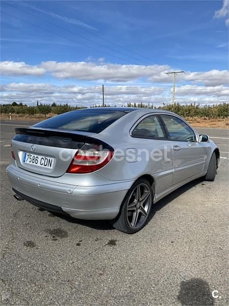 Gris / plata Usado 2003 Mercedes C230 Berlina | 4200 € (Un poco caro) - Imagen 1/4
