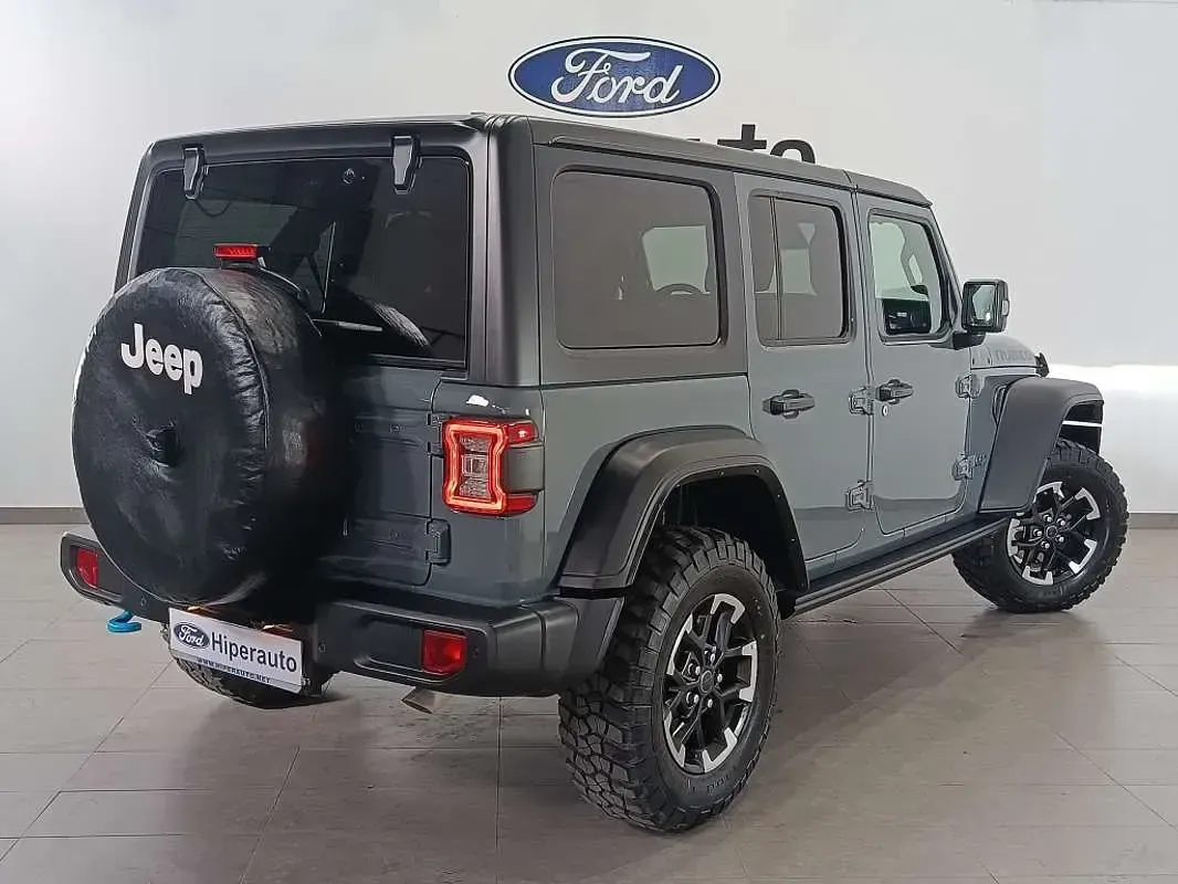 Usado Jeep Wrangler Unlimited Rubicon 381 CV (280 kW) 2025 Gris SUV