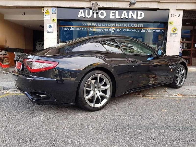 Negro Usado 2012 Maserati Granturismo Coupe | 66.900 € (Un poco caro) - Imagen 1/4