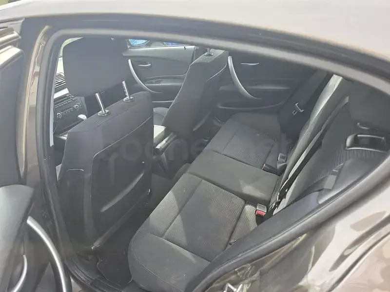 Usado BMW 120 177 CV (130 kW) 2010 Marrón Utilitario