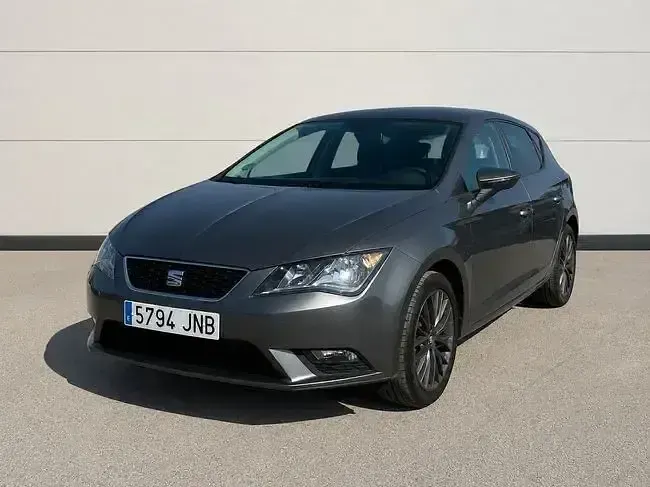 Usado Seat Leon CONNECT 110 CV (80 kW) 2016 Gris Berlina