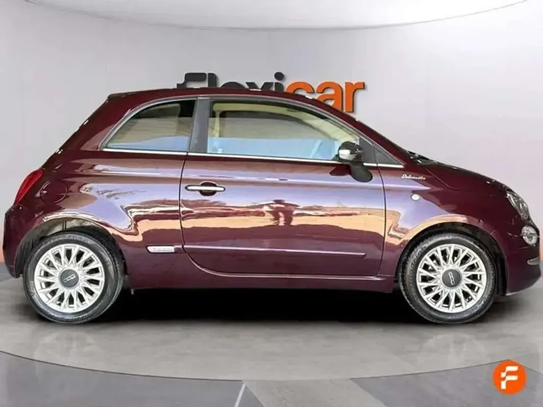 Usado Fiat 500 Dolcevita 71 CV (52 kW) 2021 Burdeos Descapotable