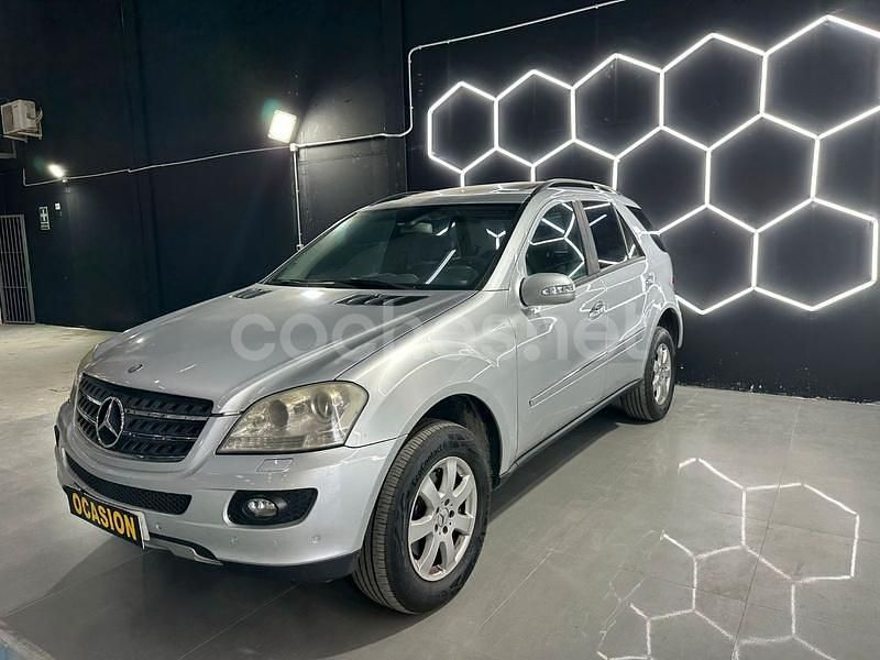 Usado Mercedes ML350 272 CV (200 kW) 2006 Gris / plata SUV