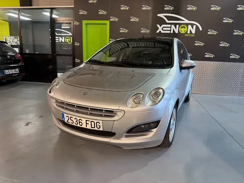 Usado Smart ForFour Passion 109 CV (80 kW) 2006 Gris / plata Utilitario