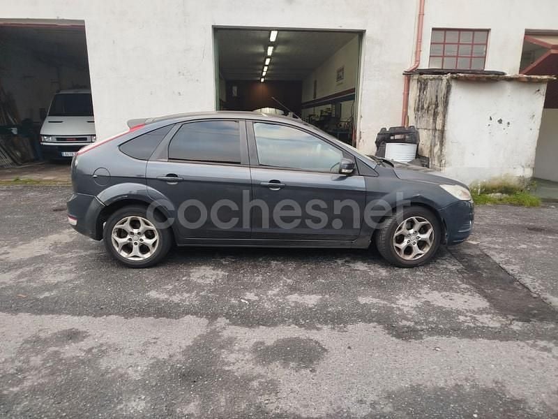 Negro Usado 2008 Ford Focus Trend Berlina | 3500 € (Precio justo) - Imagen 1/4