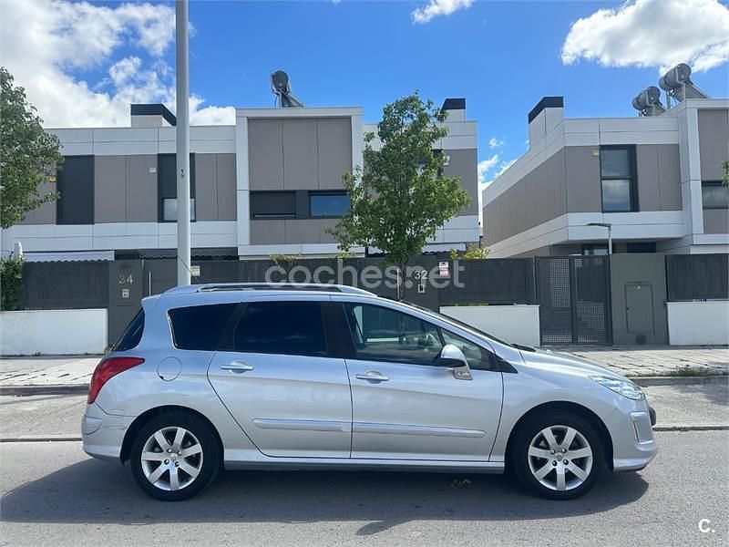 Usado Peugeot 308 SW Sport 120 CV (88 kW) 2009 Gris / plata Familiar