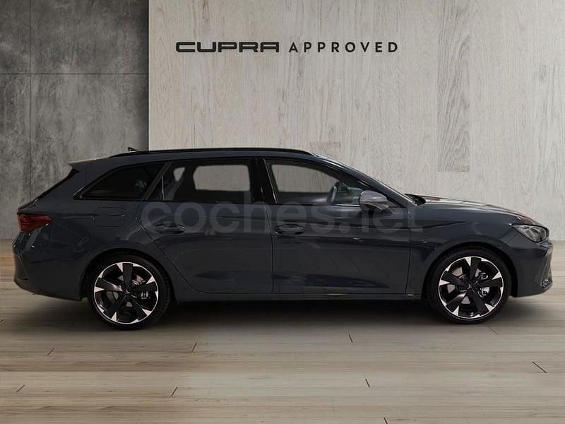 Käytetty Cupra Leon 150 HP (110 kW) 2025 Sininen Farmari