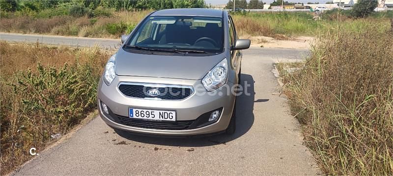 Marrón Usado 2012 Kia Venga Utilitario | 6800 € - Imagen 1/4