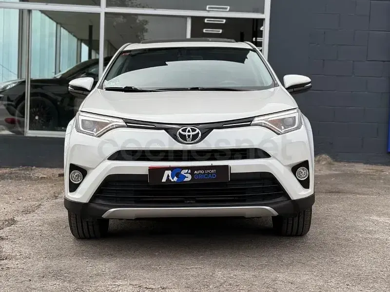 Usado Toyota RAV4 Business Edition 143 CV (105 kW) 2016 Blanco SUV