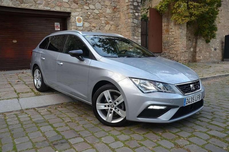 Gris Usado 2020 Seat Leon FR Familiar | 11.650 € (Buen precio) - Imagen 1/4
