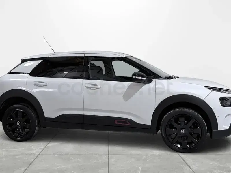 Usado Citroën C4 Cactus Shine 102 CV (75 kW) 2020 Blanco Utilitario