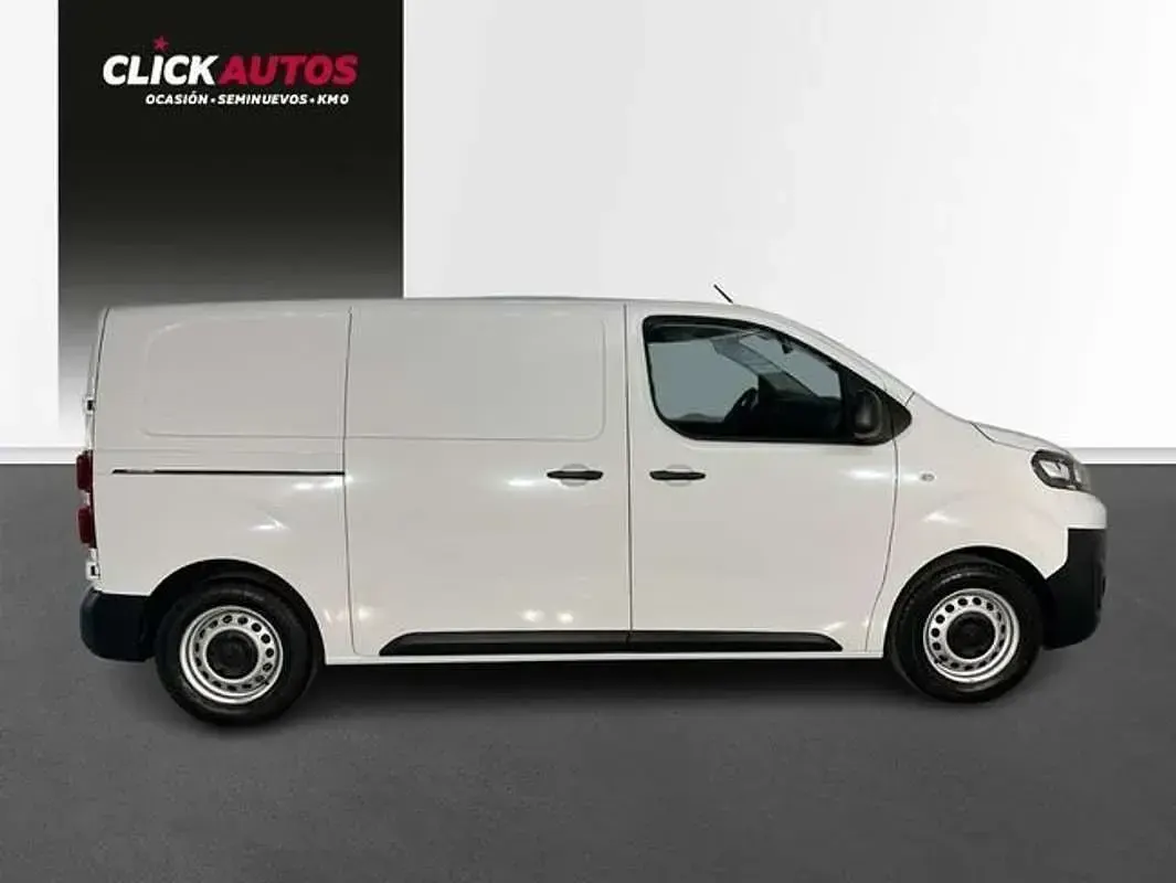 Usado Citroën Jumpy 120 CV (88 kW) 2023 Blanco Monovolumen