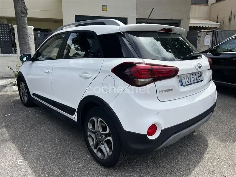 Usado Hyundai i20 Active 100 CV (73 kW) 2020 Blanco Utilitario