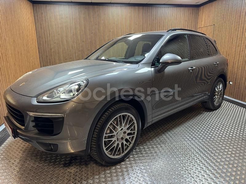 Usado Porsche Cayenne 262 CV (192 kW) 2015 Gris / plata SUV