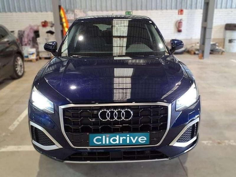 Usado Audi Q2 Advanced Plus 116 CV (85 kW) 2021 Azul SUV