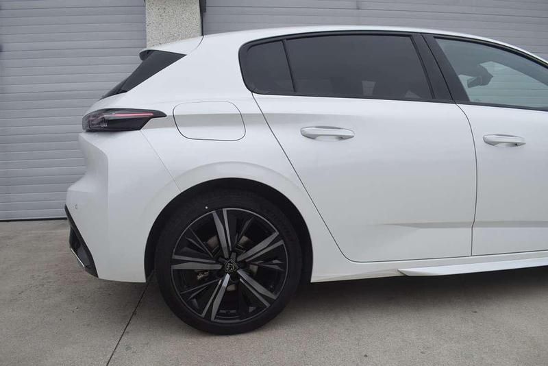 Usado Peugeot 308 GT 131 CV (96 kW) 2022 Blanco Utilitario